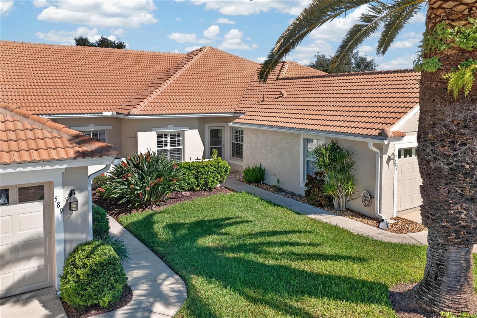 Single Family Residence at 587 BACK NINE DR, VENICE, photo 4 of 44