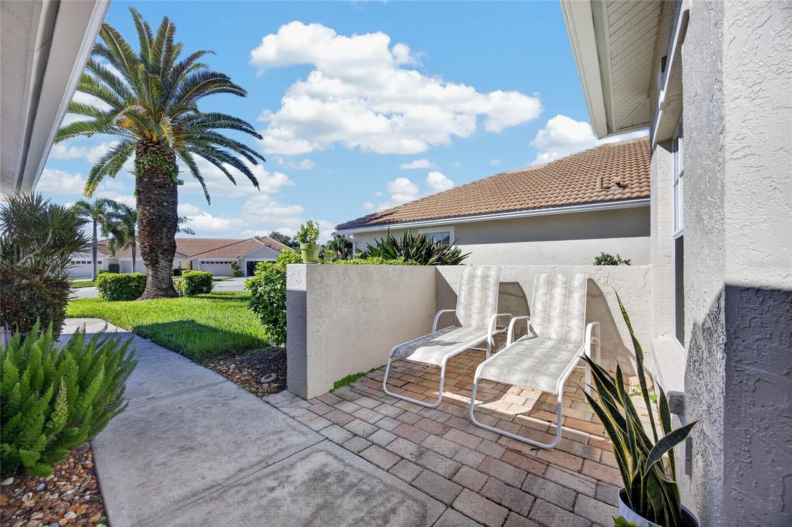 Single Family Residence at 587 BACK NINE DR, VENICE, photo 6 of 44