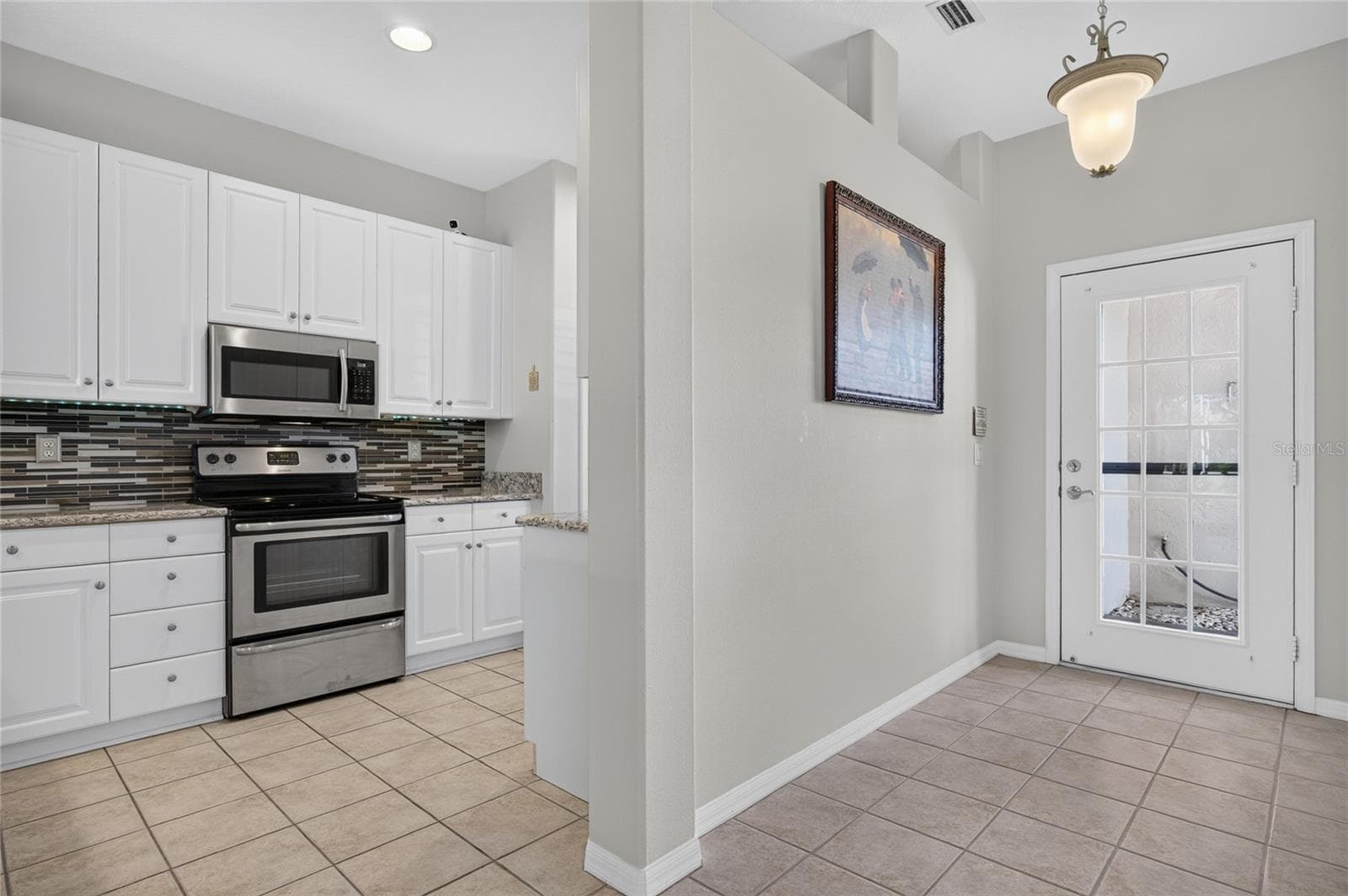 Single Family Residence at 587 BACK NINE DR, VENICE, photo 7 of 44