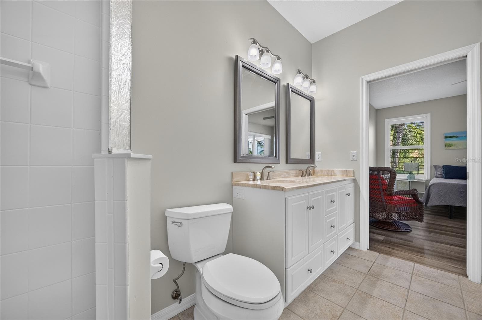 Single Family Residence at 587 BACK NINE DR, VENICE, photo 19 of 44