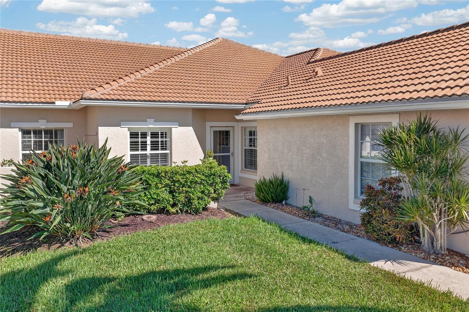 Single Family Residence at 587 BACK NINE DR, VENICE, photo 37 of 44