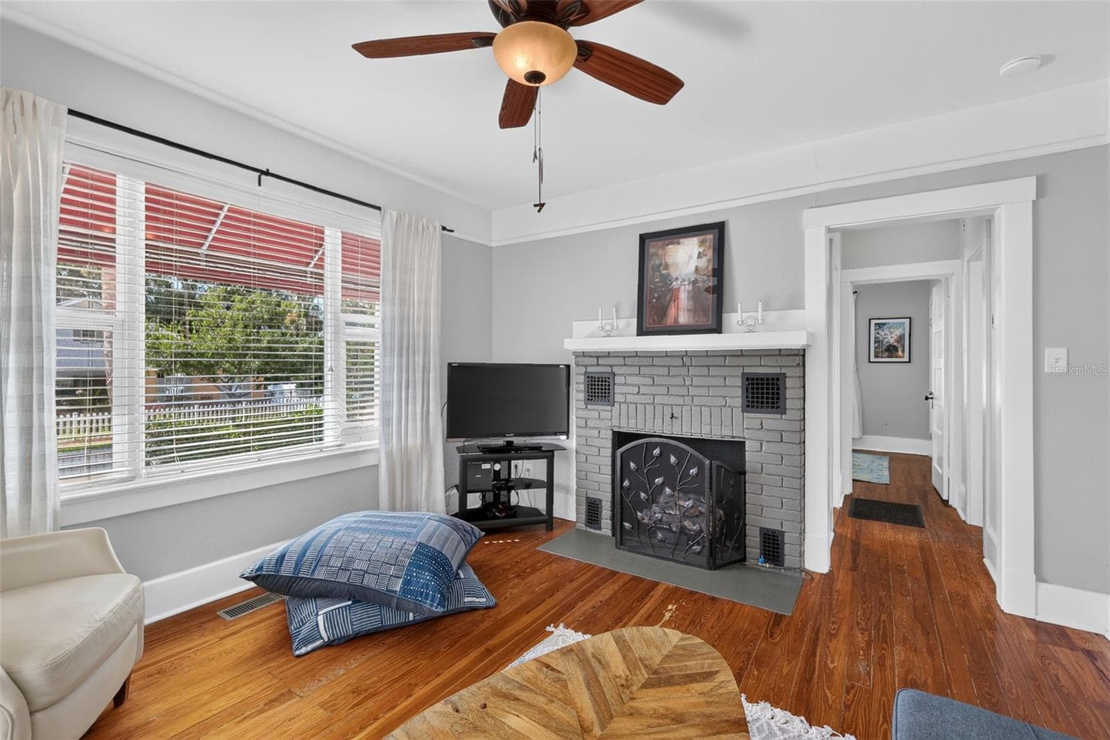Single Family Residence at 342 S CLAYTON ST, MOUNT DORA, photo 8 of 41