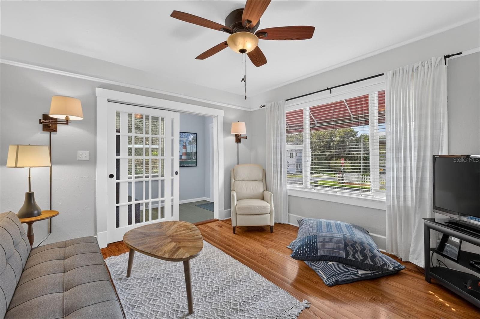 Single Family Residence at 342 S CLAYTON ST, MOUNT DORA, photo 9 of 41