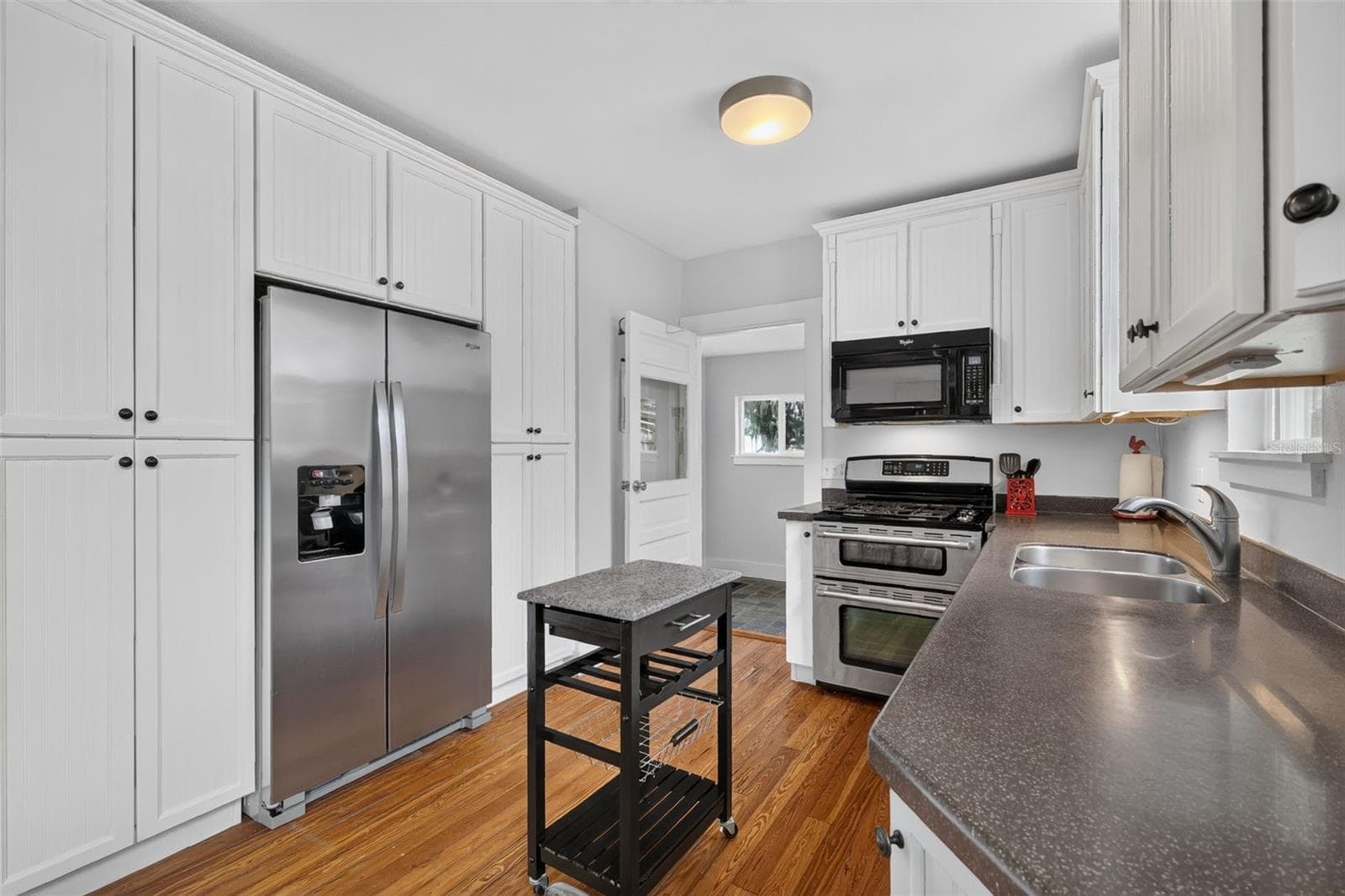 Single Family Residence at 342 S CLAYTON ST, MOUNT DORA, photo 15 of 41