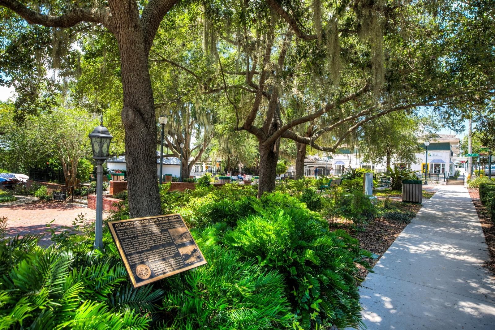 Single Family Residence at 342 S CLAYTON ST, MOUNT DORA, photo 40 of 41
