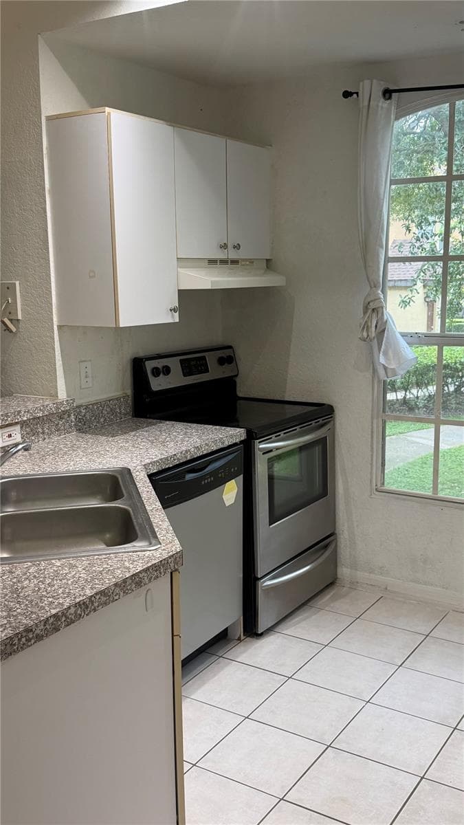 Condominium at 6348 RALEIGH ST #1312, ORLANDO, photo 9 of 11