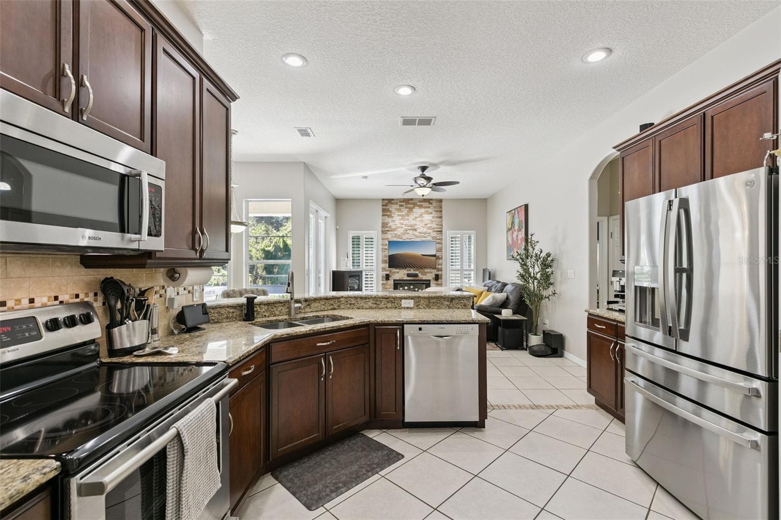 Single Family Residence at 1849 SABOFF WAY, OVIEDO, photo 18 of 40