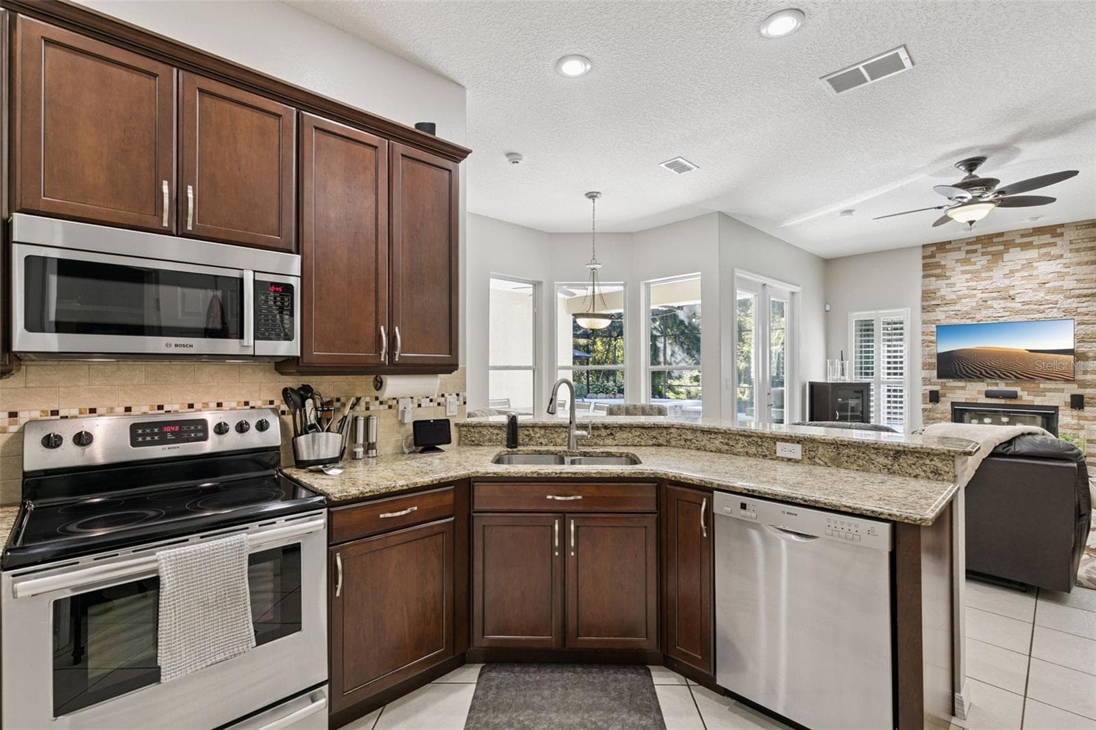 Single Family Residence at 1849 SABOFF WAY, OVIEDO, photo 20 of 40