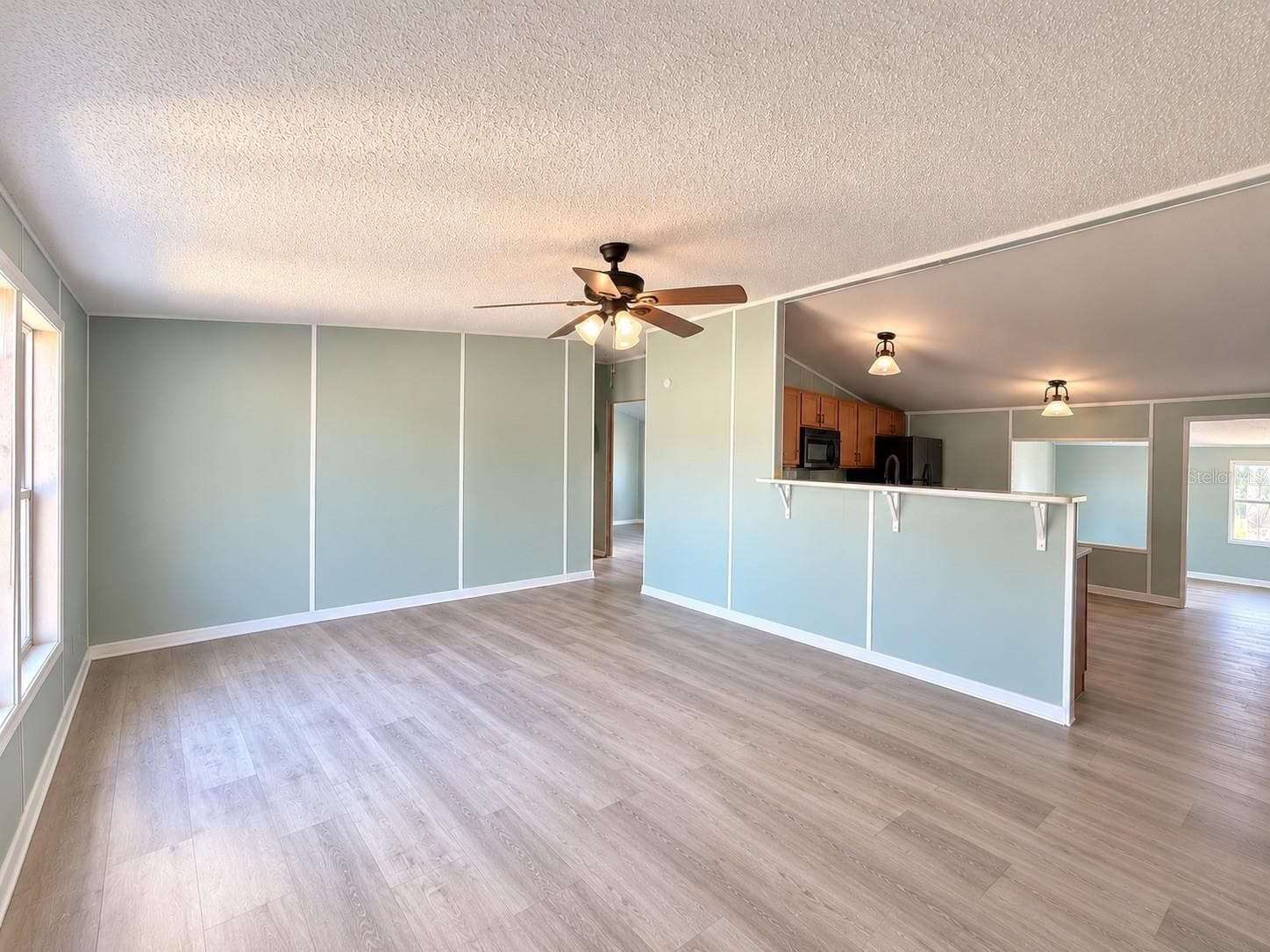 Manufactured Home at 2496 APPALOOSA RD, LAKE WALES, photo 2 of 16
