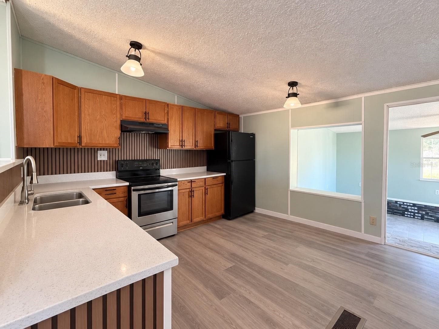 Manufactured Home at 2496 APPALOOSA RD, LAKE WALES, photo 5 of 16
