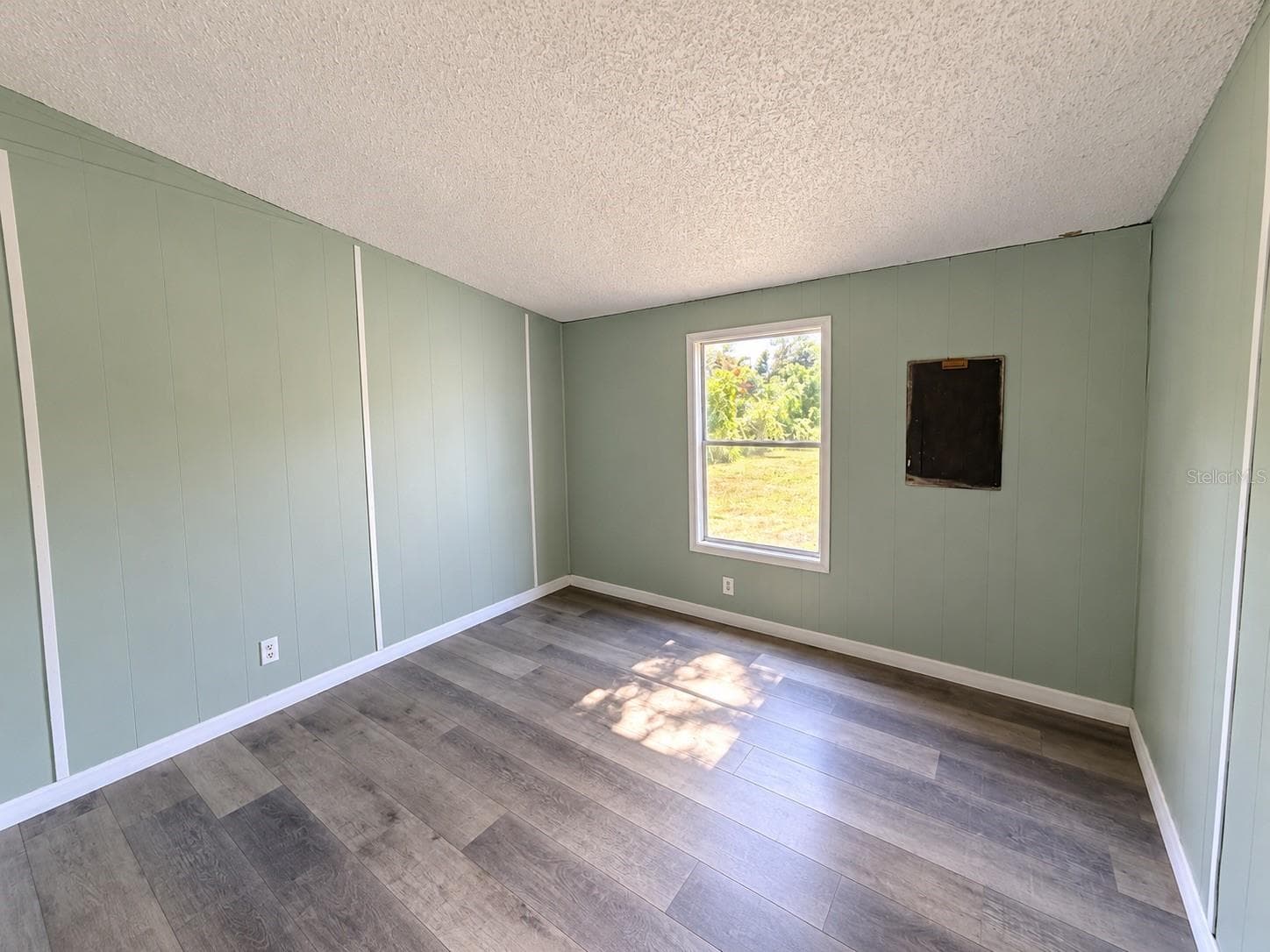 Manufactured Home at 2496 APPALOOSA RD, LAKE WALES, photo 12 of 16