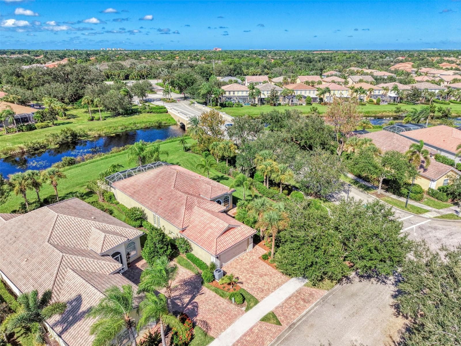 Single Family Residence at 5882 BENEVENTO DR, SARASOTA, photo 4 of 86