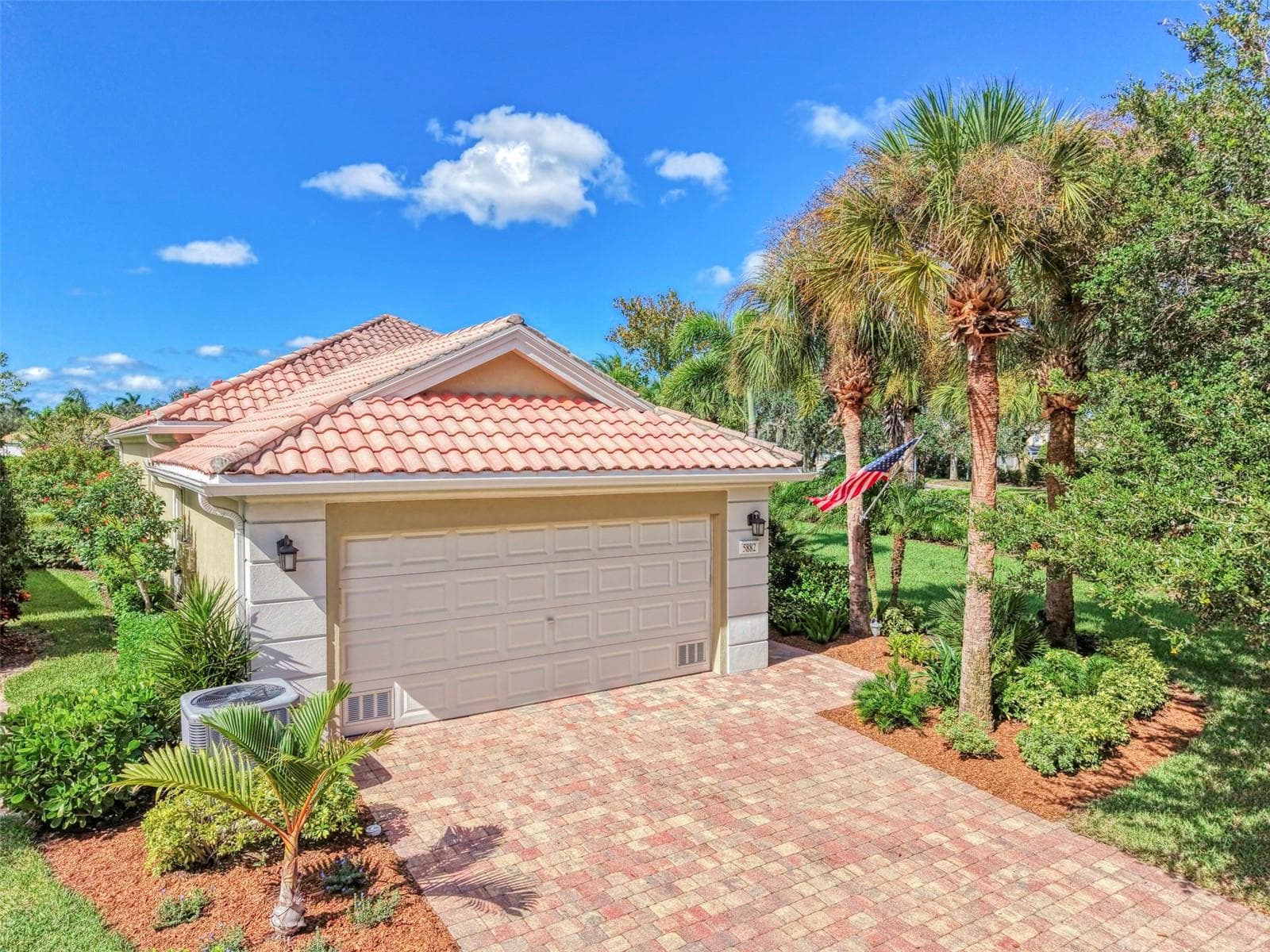 Single Family Residence at 5882 BENEVENTO DR, SARASOTA, photo 5 of 86