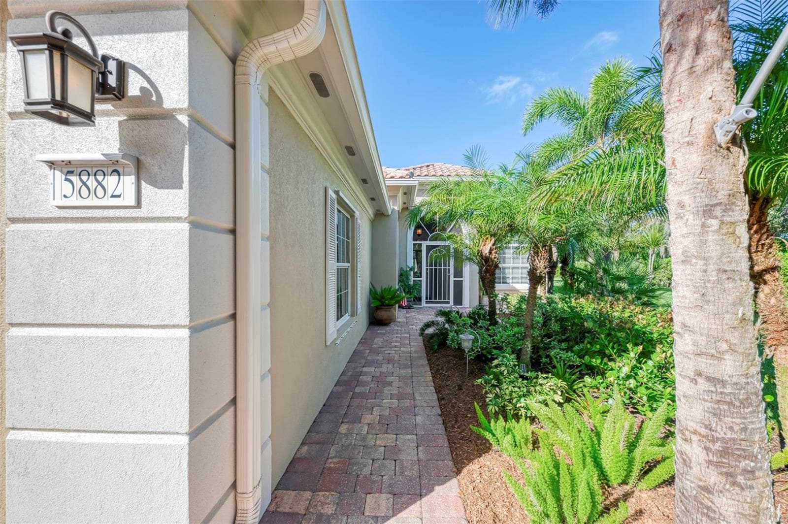 Single Family Residence at 5882 BENEVENTO DR, SARASOTA, photo 7 of 86