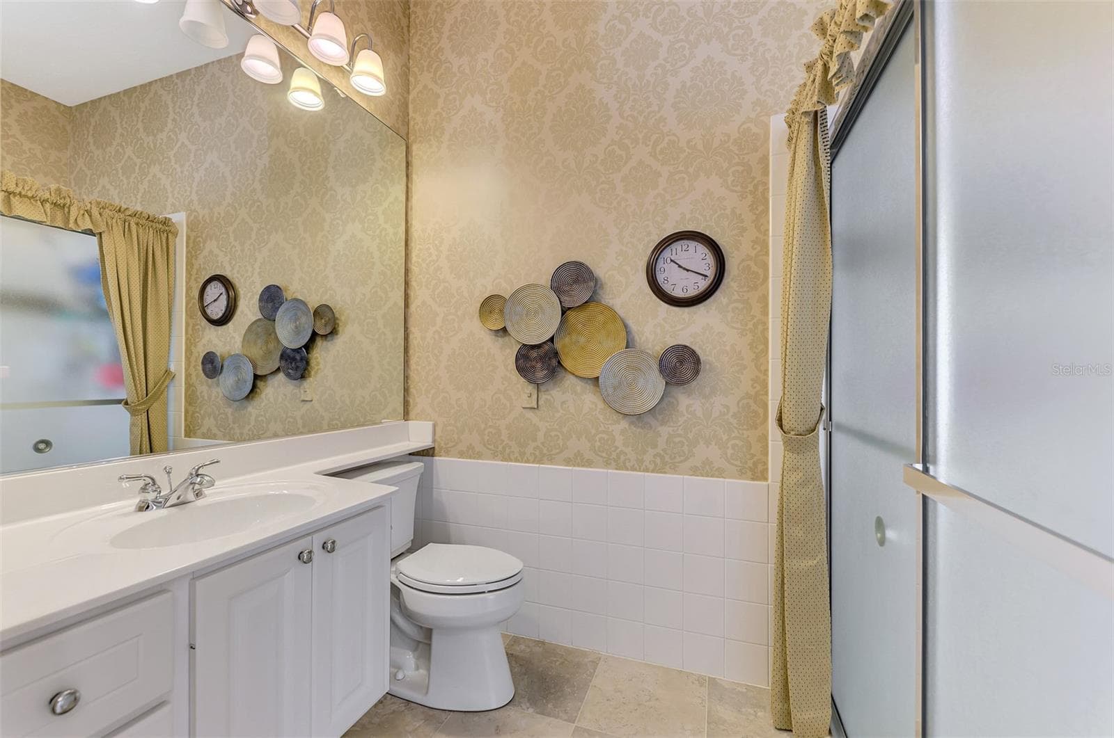 Single Family Residence at 5882 BENEVENTO DR, SARASOTA, photo 43 of 86