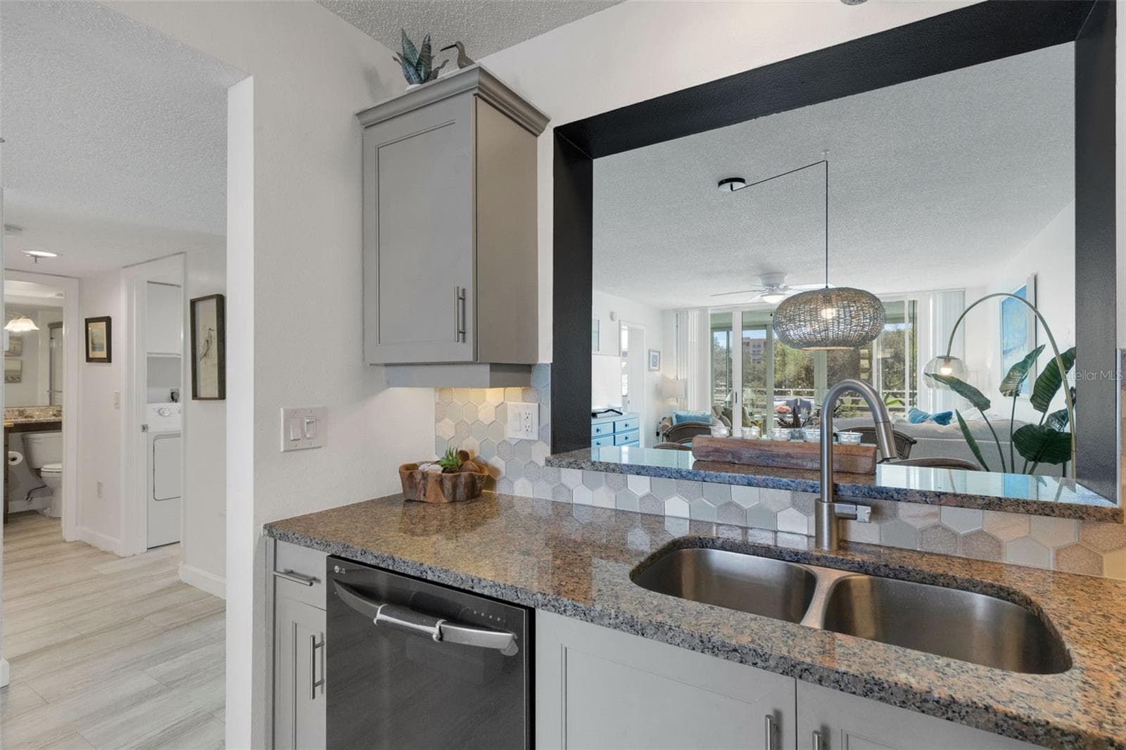 Condominium at 4460 FAIRWAYS BLVD #105, BRADENTON, photo 15 of 72