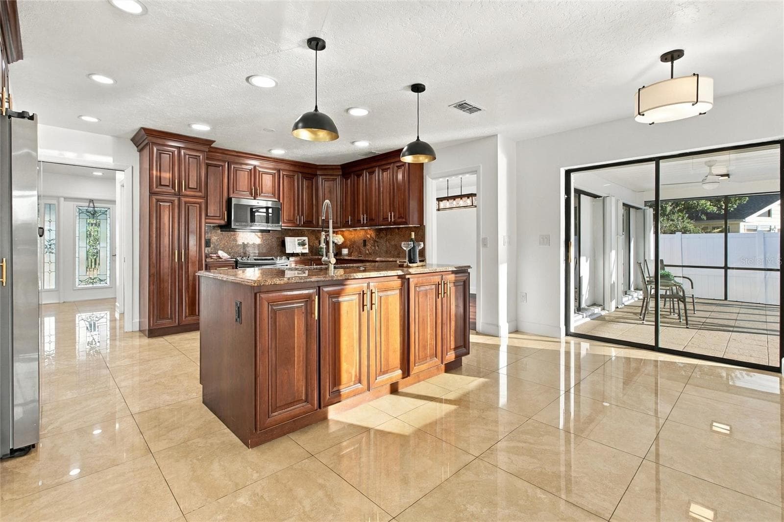 Single Family Residence at 511 BONITO AVE, NOKOMIS, photo 9 of 39