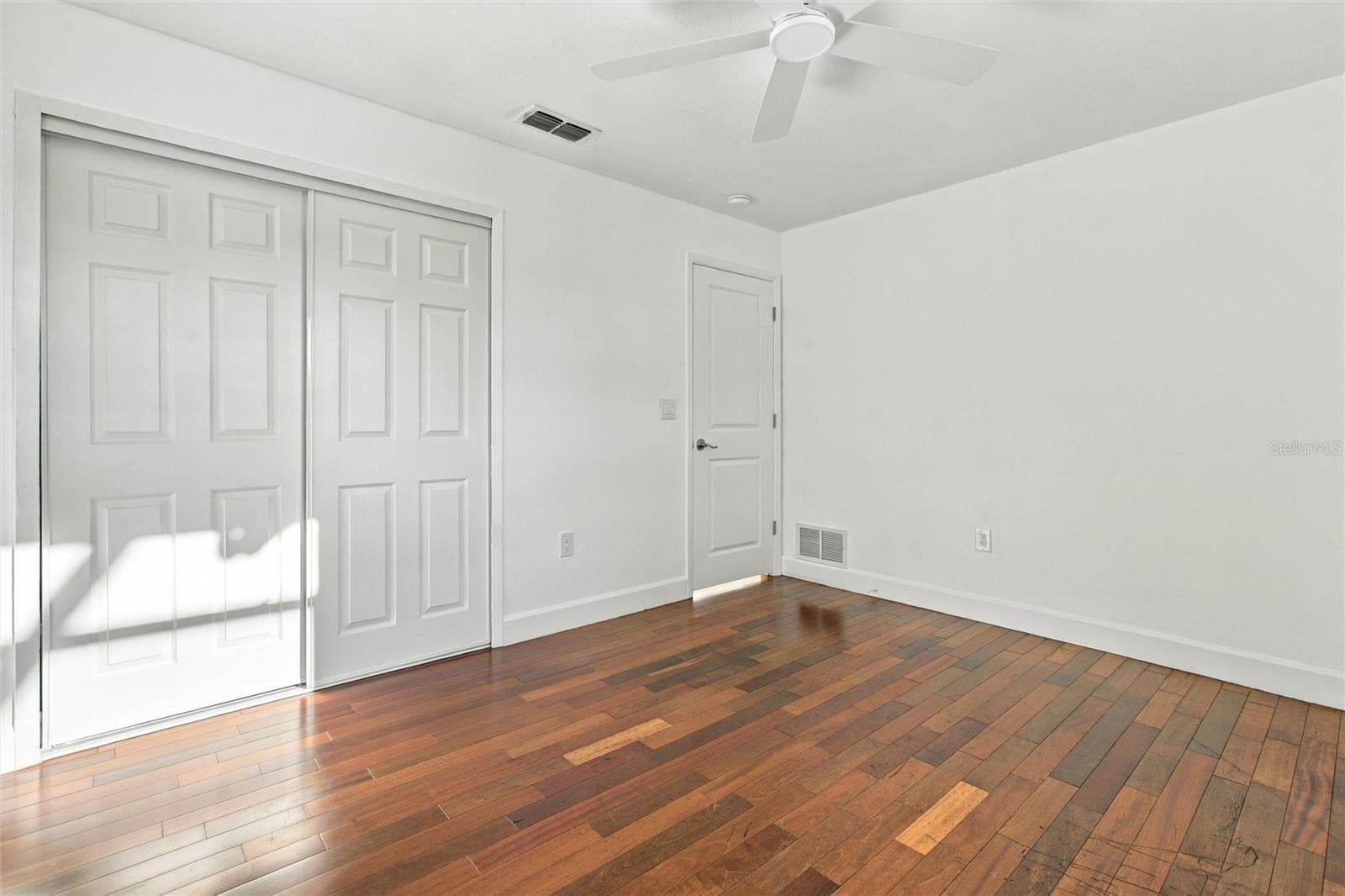 Single Family Residence at 511 BONITO AVE, NOKOMIS, photo 19 of 39