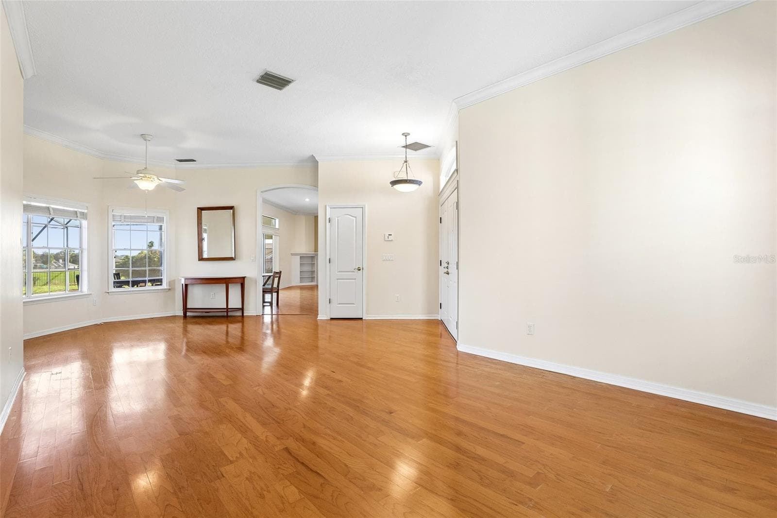 Living Room - 7891 BRIDGESTONE DR, ORLANDO