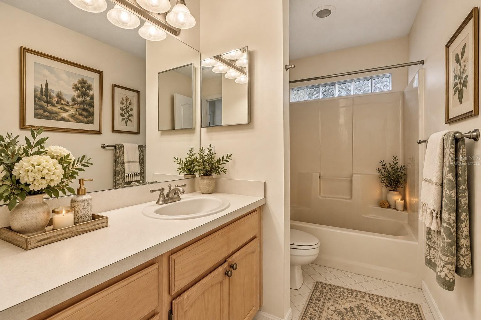 *Virtually Staged* - 7891 BRIDGESTONE DR, ORLANDO