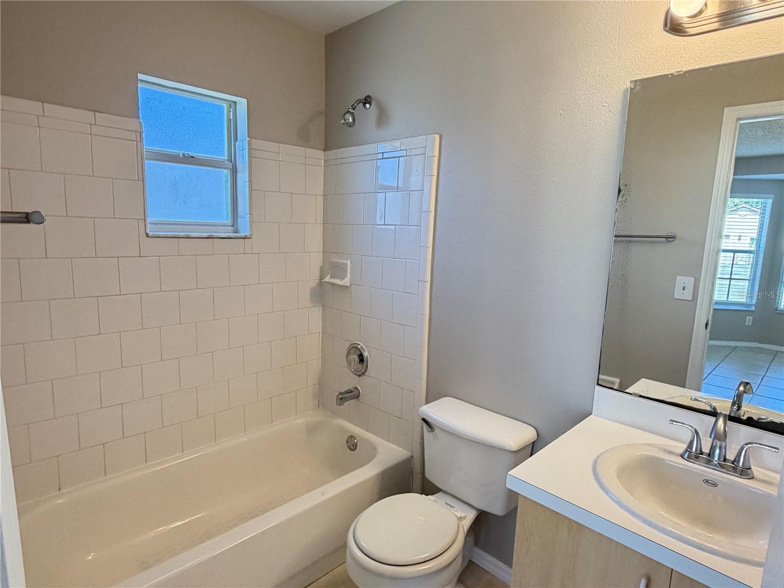 Single Family Residence at 1008 VISTA PALMA WAY, ORLANDO, photo 9 of 10
