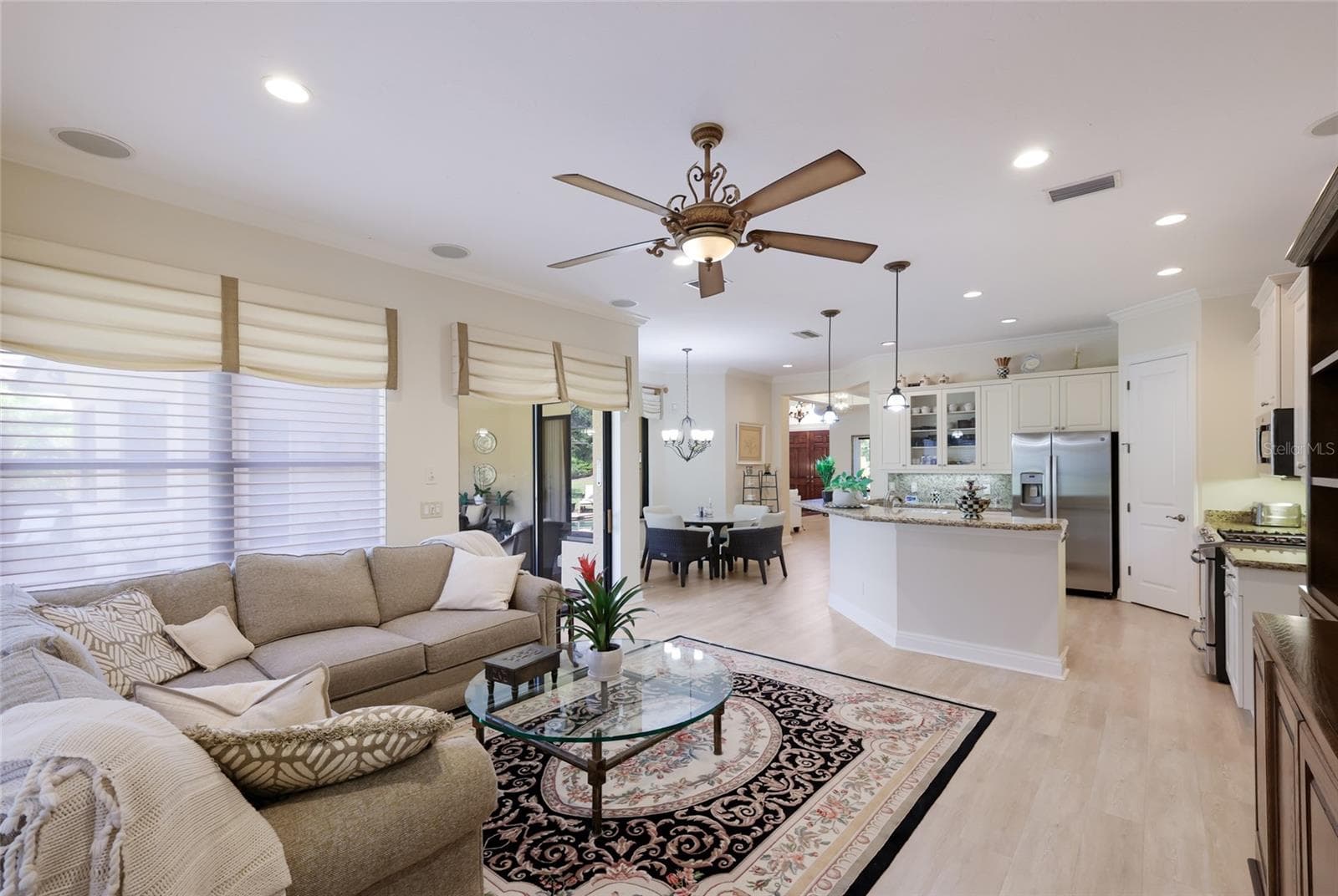 Single Family Residence at 6918 BRIER CREEK CT, LAKEWOOD RANCH, photo 14 of 65