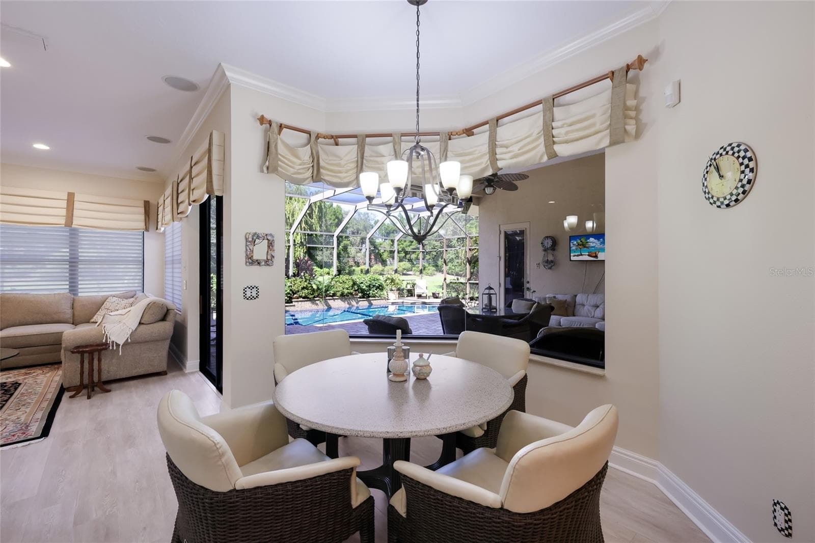 Single Family Residence at 6918 BRIER CREEK CT, LAKEWOOD RANCH, photo 19 of 65