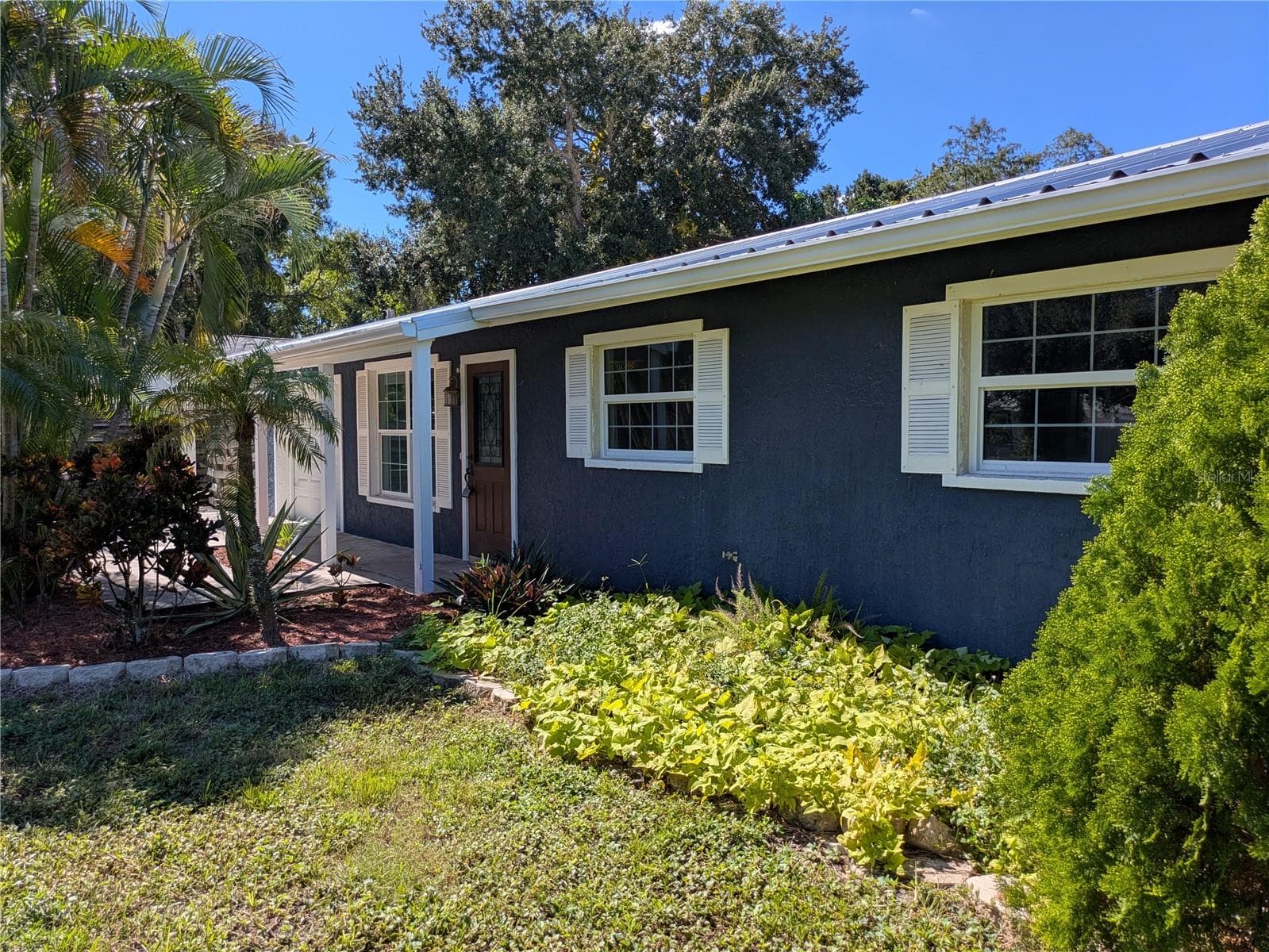 Single Family Residence at 1133 RUSSELL AVE, SARASOTA, photo 3 of 27