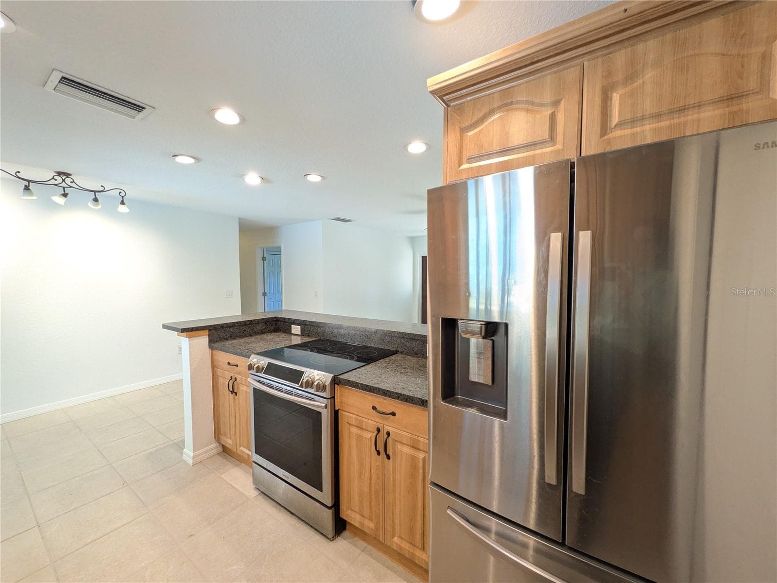 Single Family Residence at 1133 RUSSELL AVE, SARASOTA, photo 12 of 27