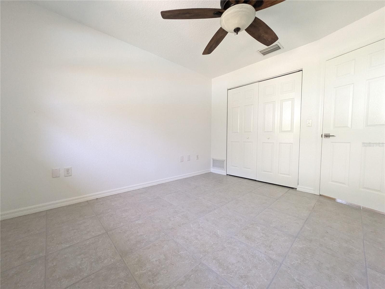 Single Family Residence at 1133 RUSSELL AVE, SARASOTA, photo 17 of 27