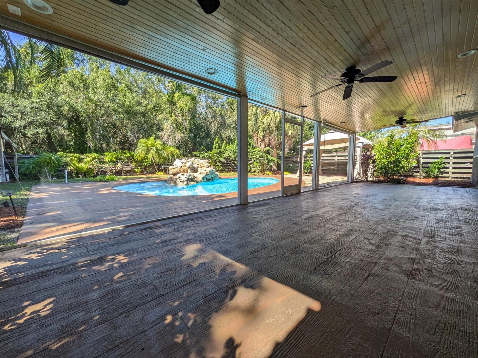 Single Family Residence at 1133 RUSSELL AVE, SARASOTA, photo 20 of 27