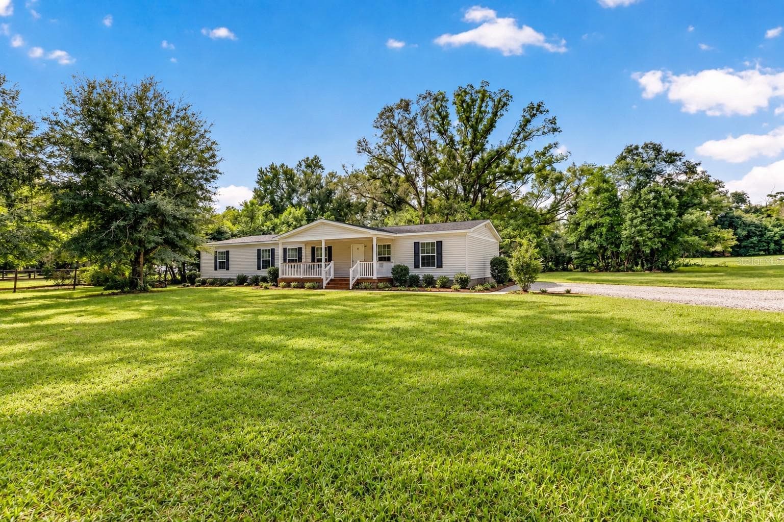 Virtual Staged Home - 8407 HEATHER DR, ZEPHYRHILLS