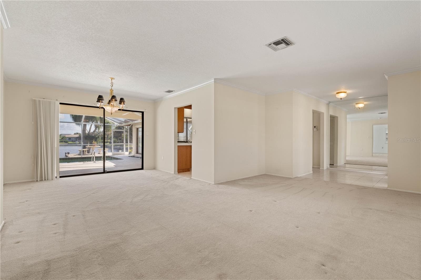 Single Family Residence at 140 BAYSHORE CT, PUNTA GORDA, photo 5 of 75
