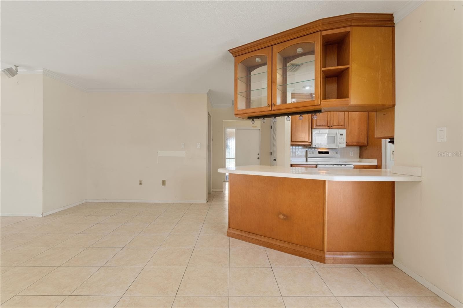 Single Family Residence at 140 BAYSHORE CT, PUNTA GORDA, photo 8 of 75