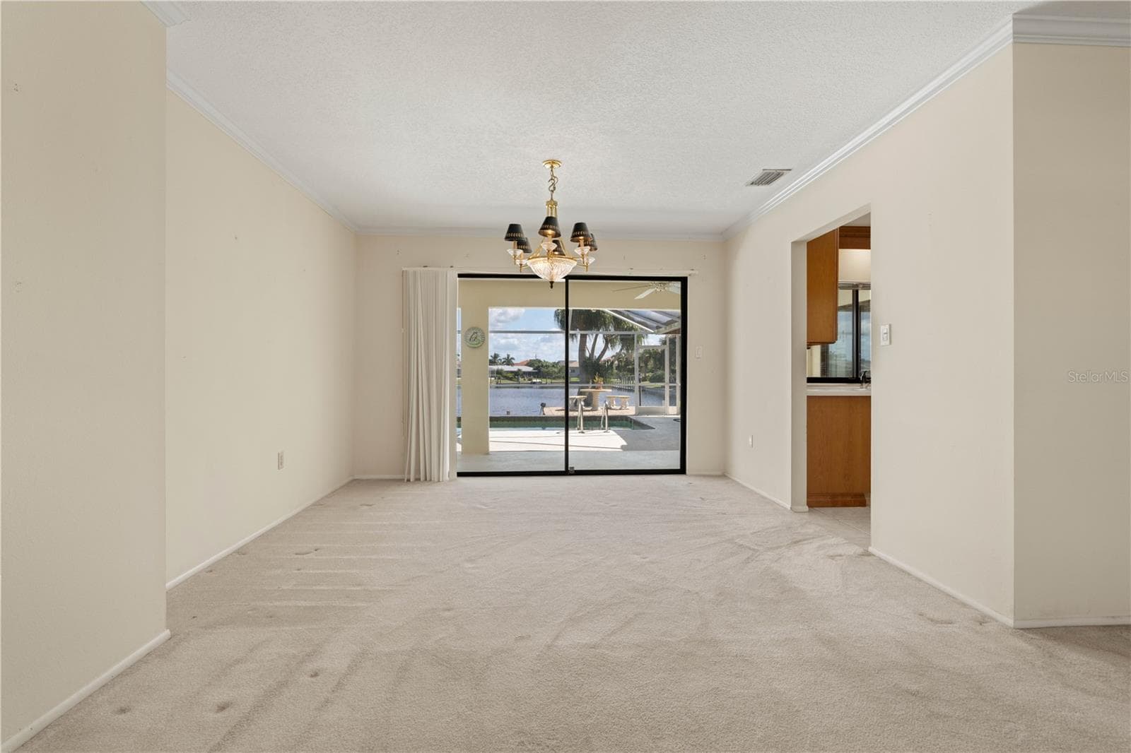 Single Family Residence at 140 BAYSHORE CT, PUNTA GORDA, photo 27 of 75