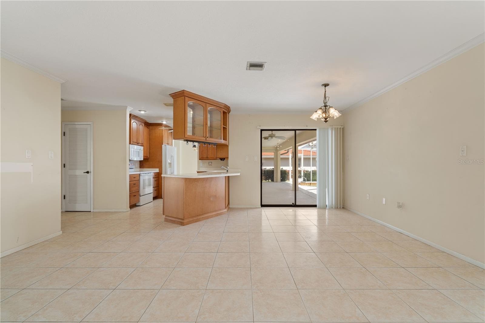 Single Family Residence at 140 BAYSHORE CT, PUNTA GORDA, photo 34 of 75