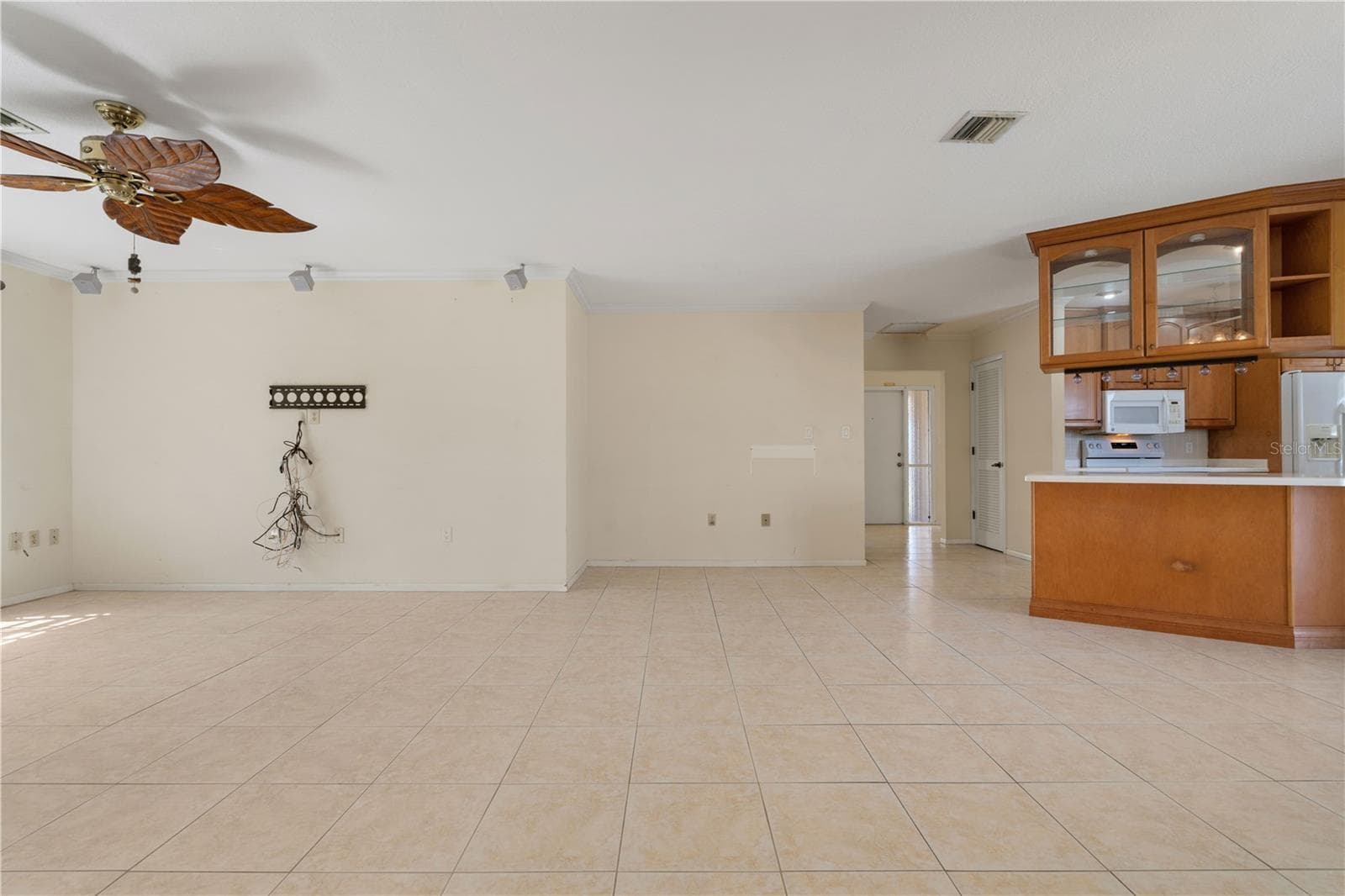 Single Family Residence at 140 BAYSHORE CT, PUNTA GORDA, photo 35 of 75