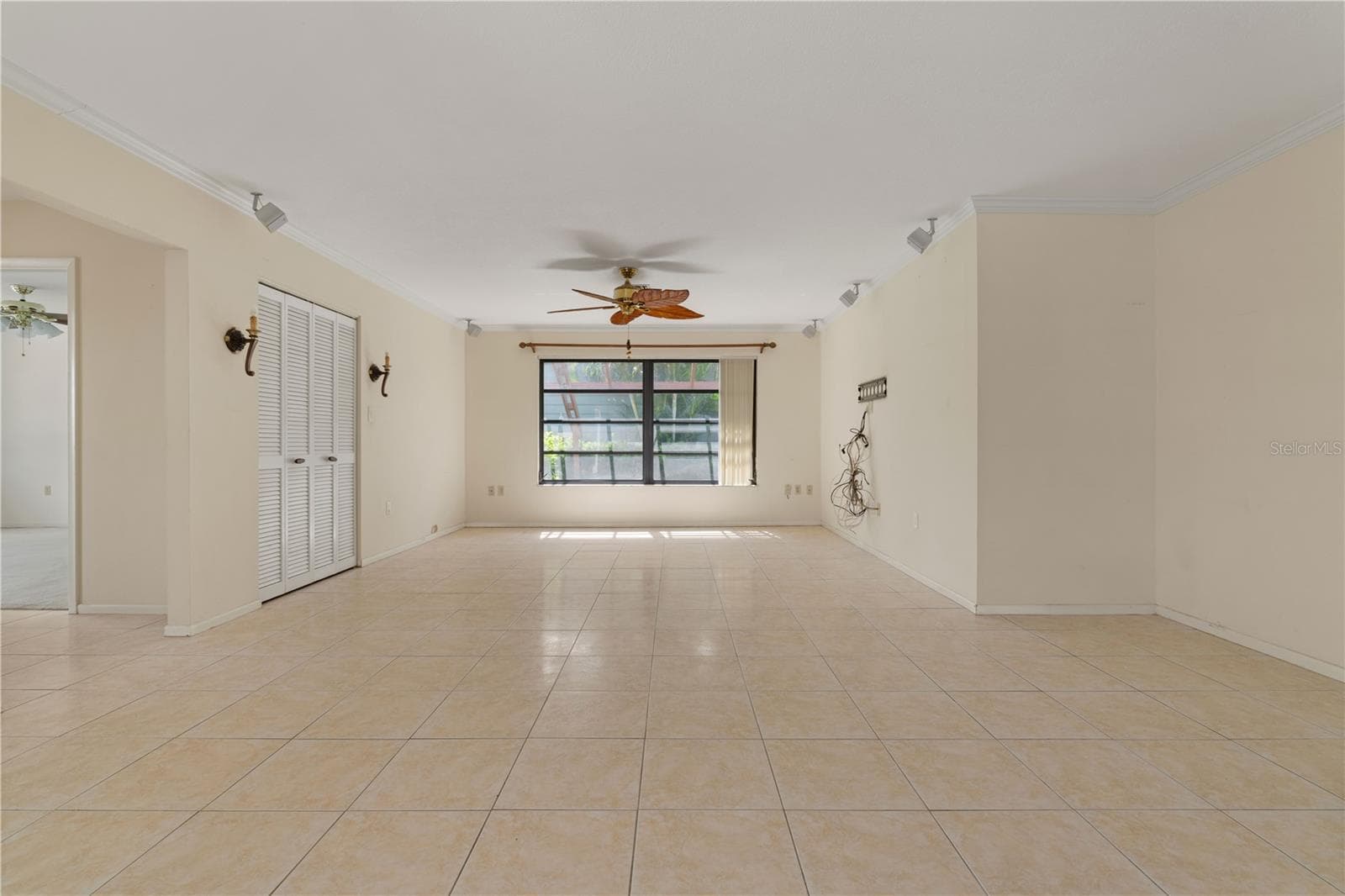 Single Family Residence at 140 BAYSHORE CT, PUNTA GORDA, photo 38 of 75