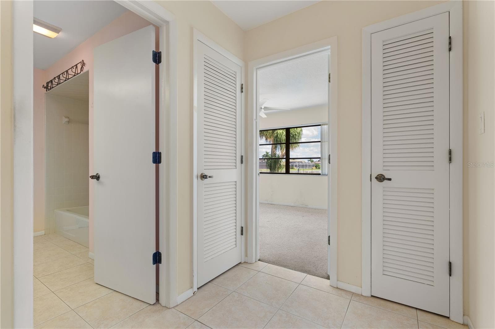 Single Family Residence at 140 BAYSHORE CT, PUNTA GORDA, photo 51 of 75