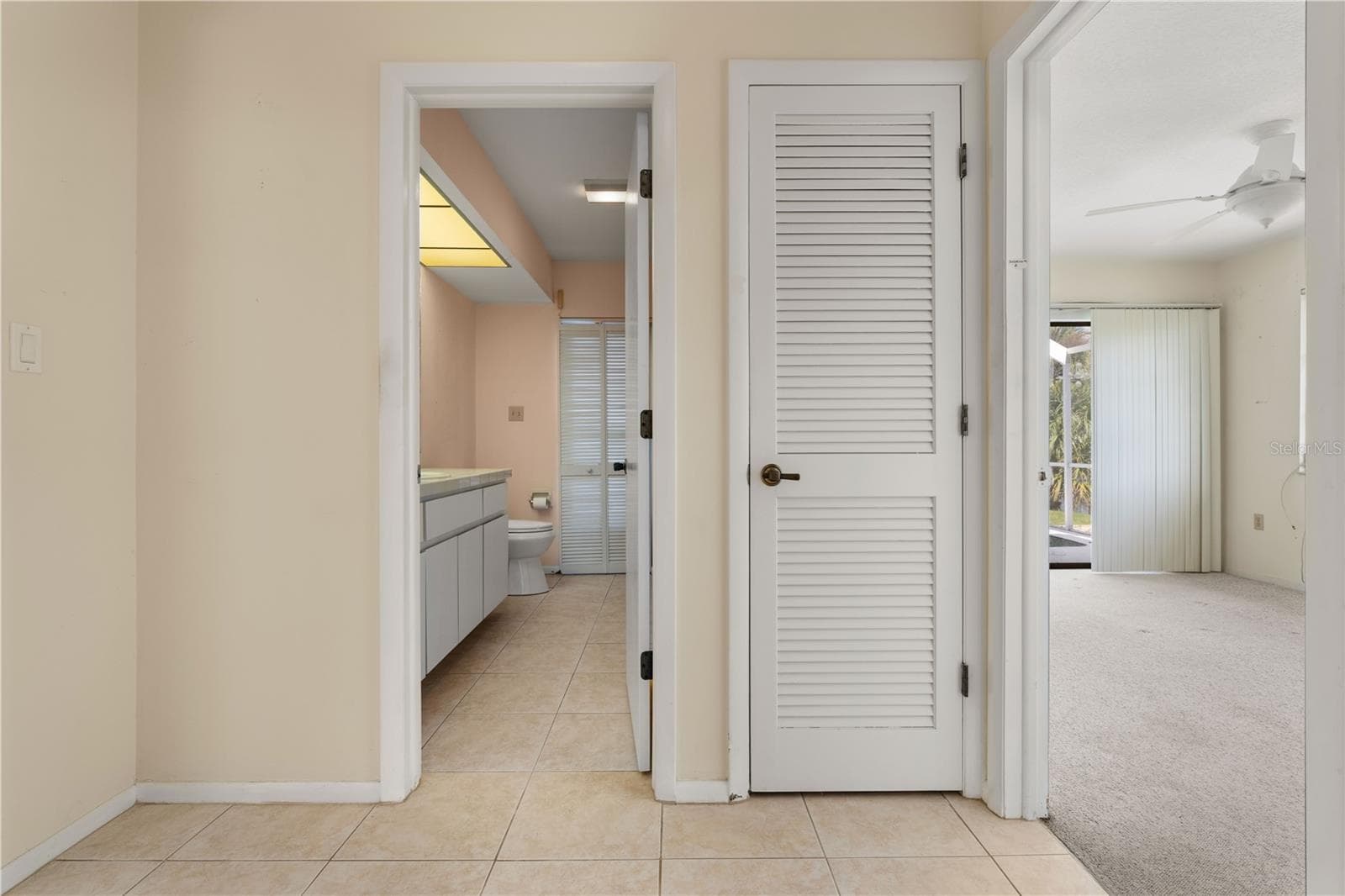 Single Family Residence at 140 BAYSHORE CT, PUNTA GORDA, photo 52 of 75