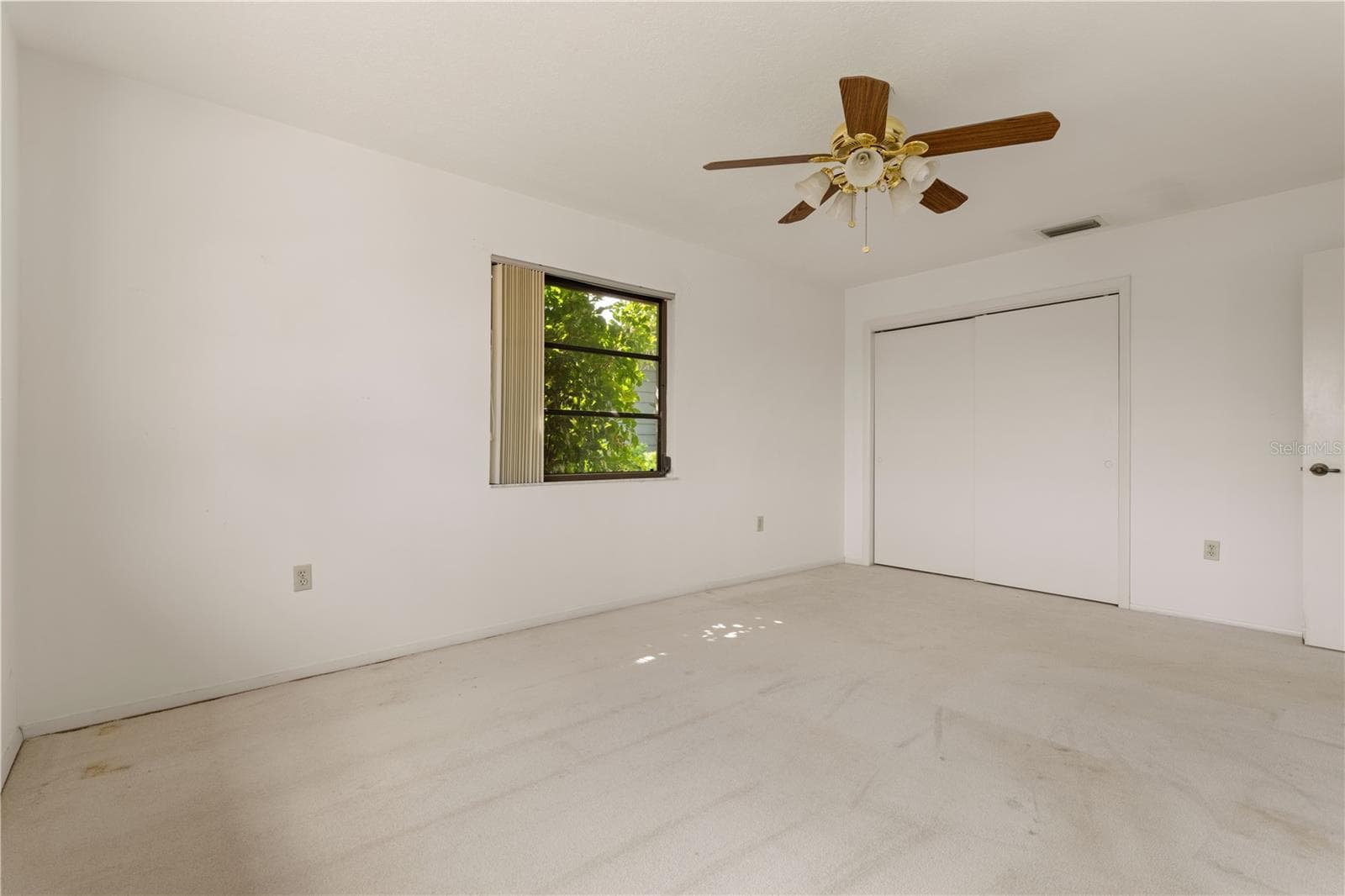 Single Family Residence at 140 BAYSHORE CT, PUNTA GORDA, photo 54 of 75