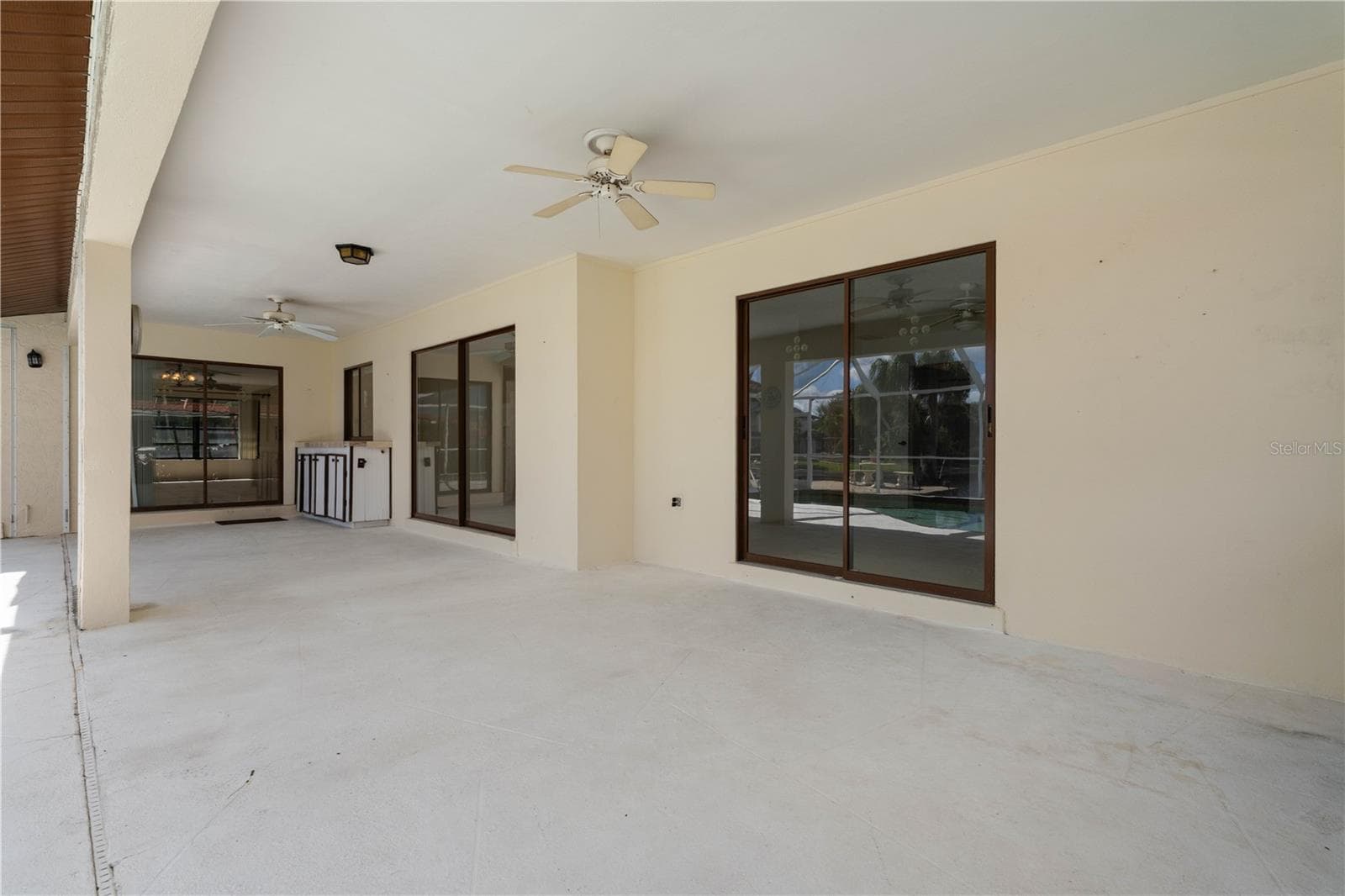 Single Family Residence at 140 BAYSHORE CT, PUNTA GORDA, photo 56 of 75