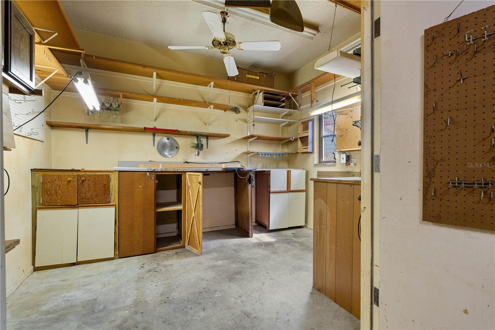 Single Family Residence at 140 BAYSHORE CT, PUNTA GORDA, photo 66 of 75