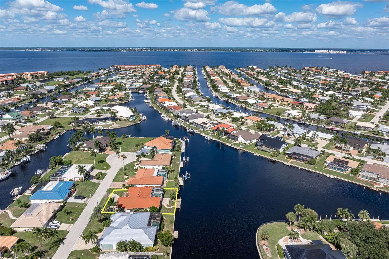Single Family Residence at 140 BAYSHORE CT, PUNTA GORDA, photo 70 of 75
