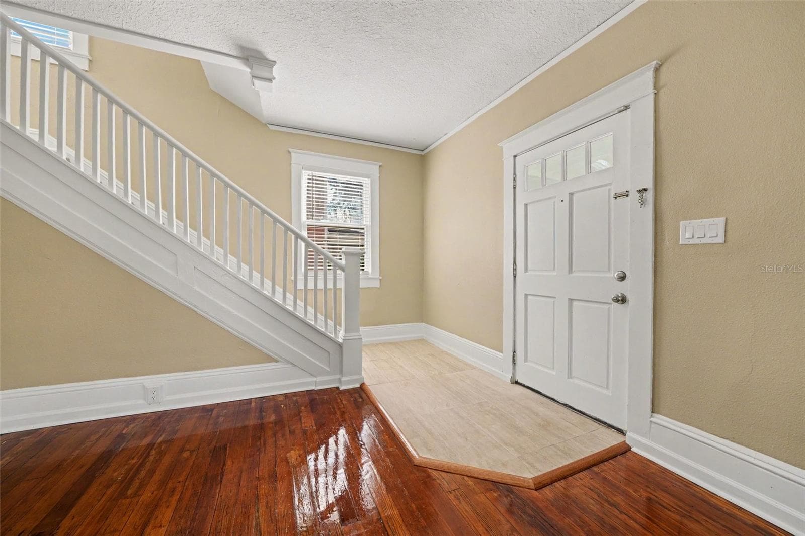 Single Family Residence at 314 W 3RD ST, SANFORD, photo 6 of 29