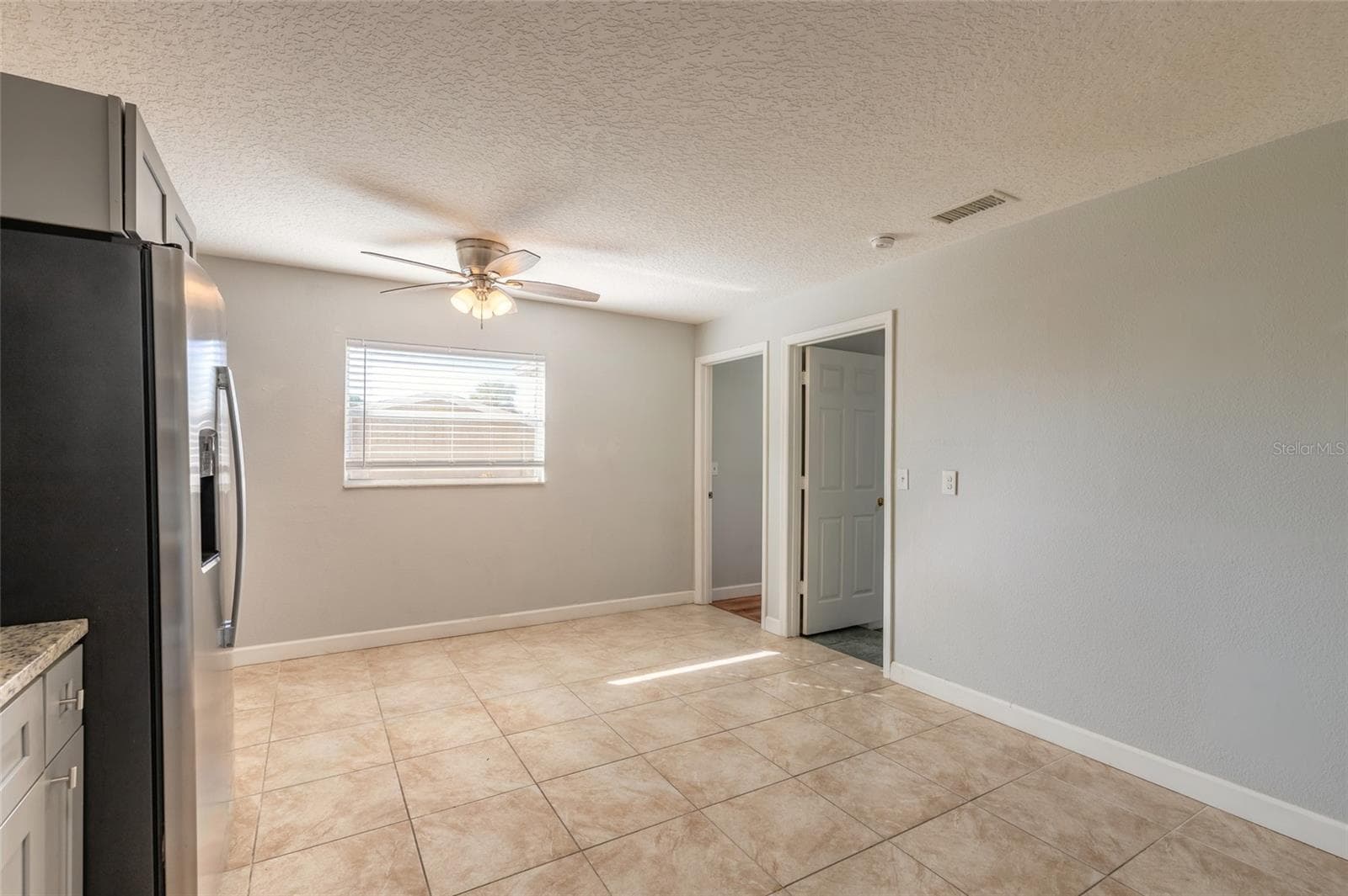 Single Family Residence at 228 E HOLLY DR, ORANGE CITY, photo 10 of 37