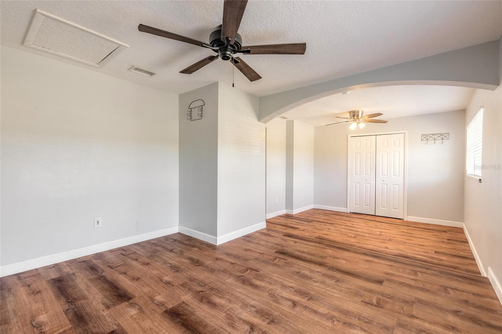 Single Family Residence at 228 E HOLLY DR, ORANGE CITY, photo 22 of 37