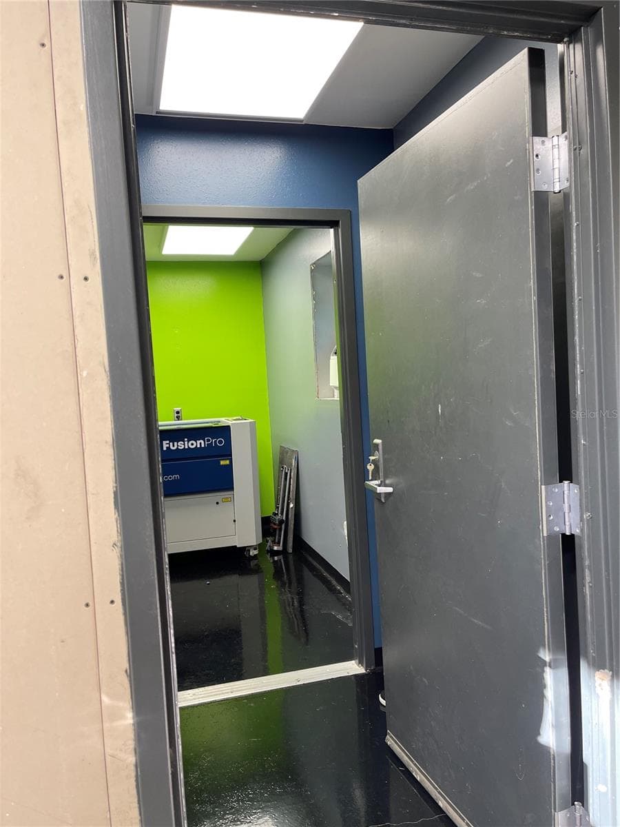 office entry - 2923 JUNCTION RD, ZELLWOOD