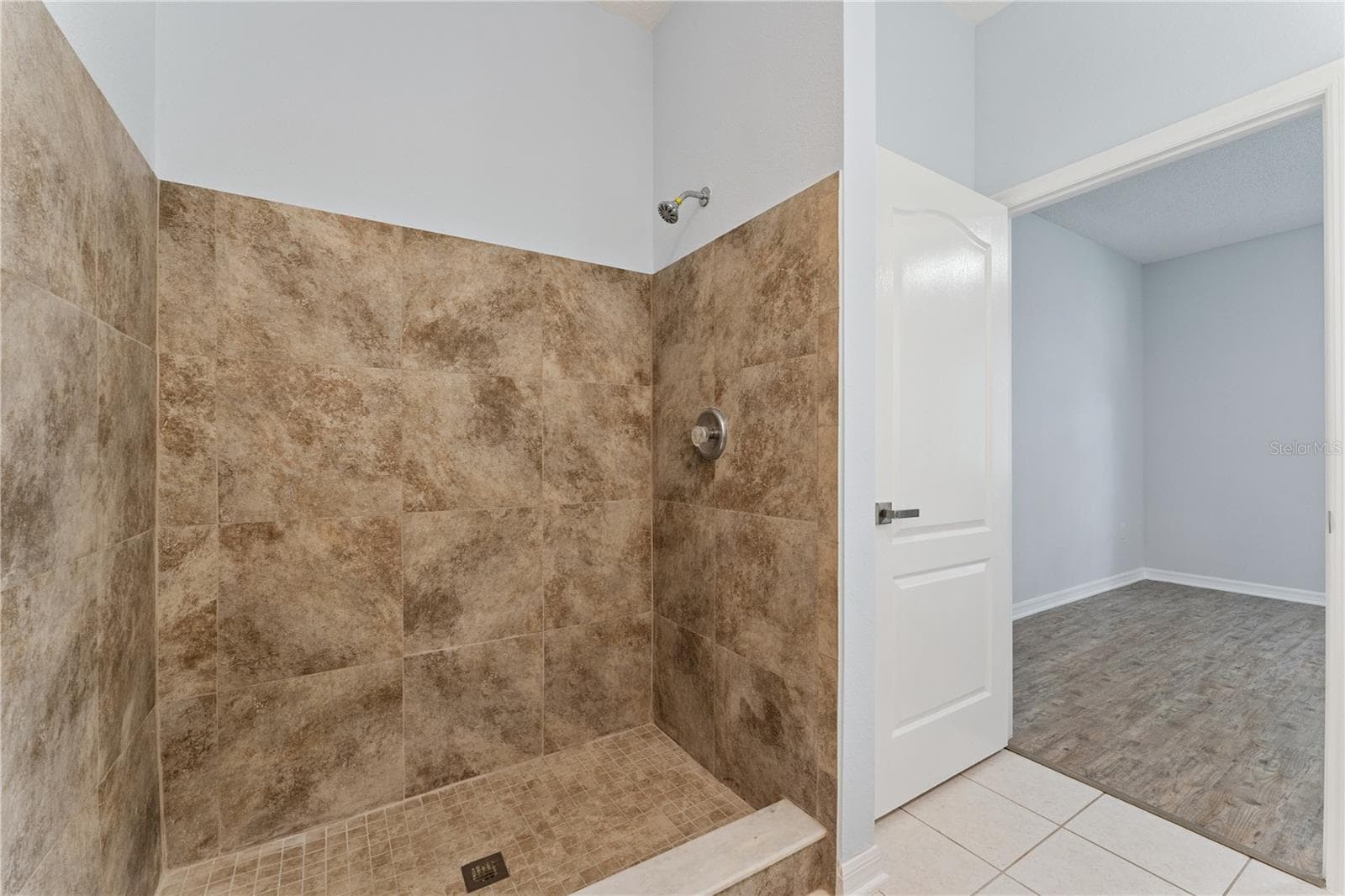Single Family Residence at 5731 VISTA LINDA DR, ORLANDO, photo 11 of 18