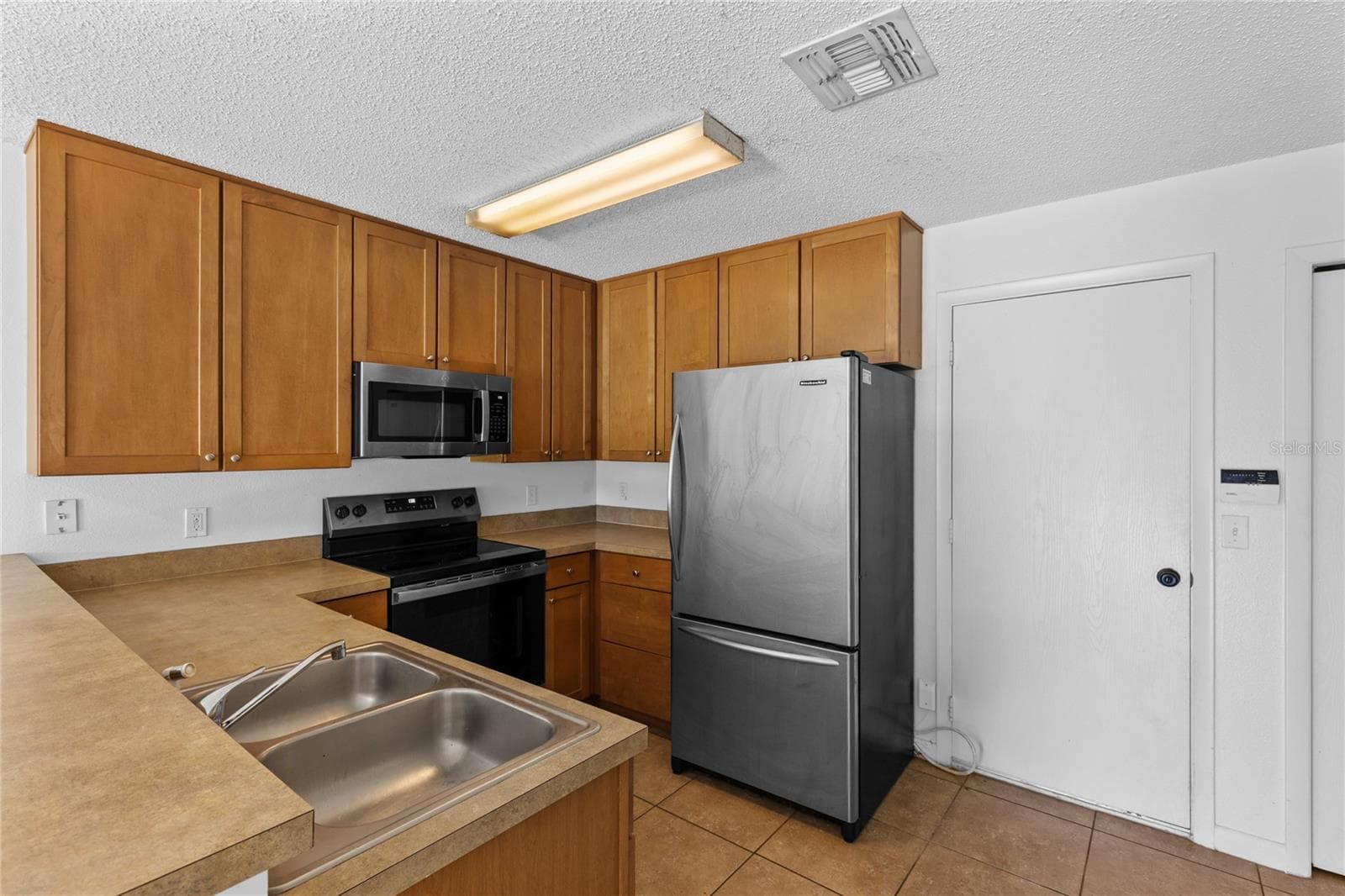 Kitchen - 12916 LEXINGTON SUMMIT ST, ORLANDO